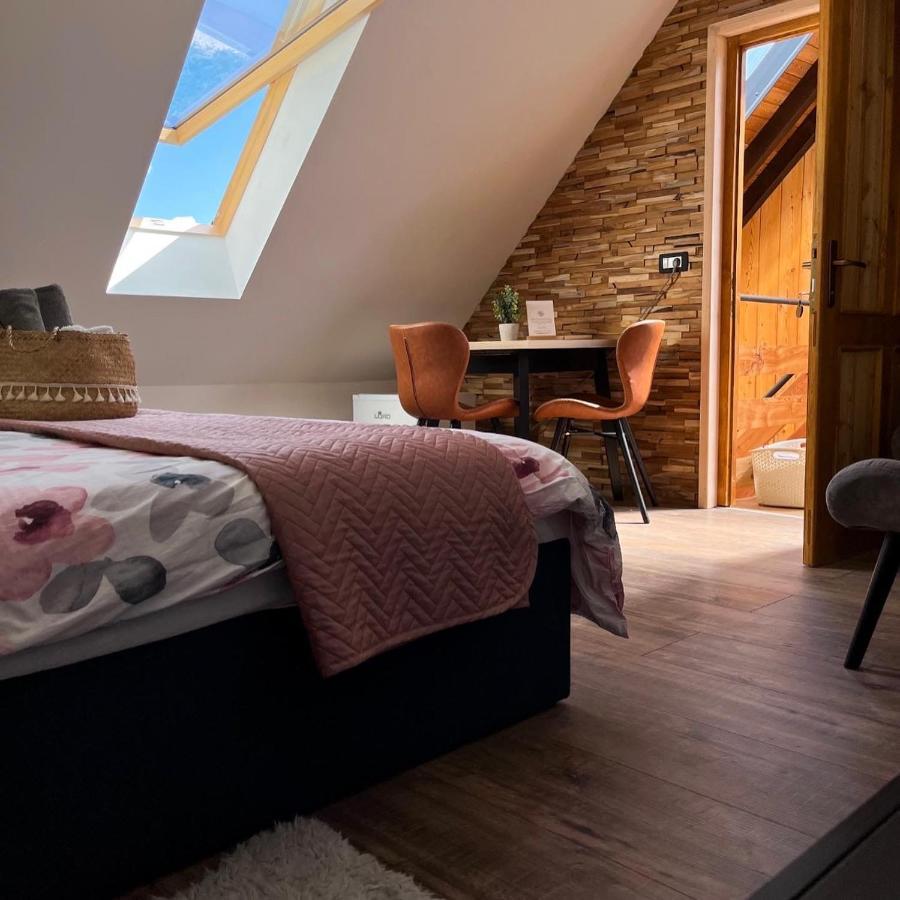 Glamping Gozdna Jasa Hotel Бовец Екстериор снимка