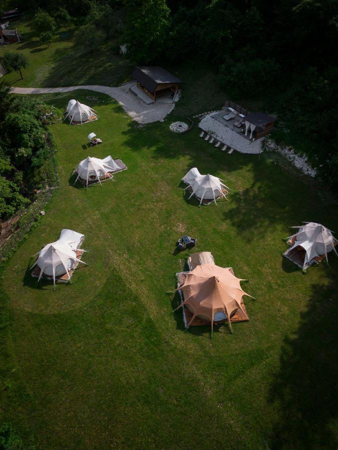 Glamping Gozdna Jasa Hotel Бовец Екстериор снимка