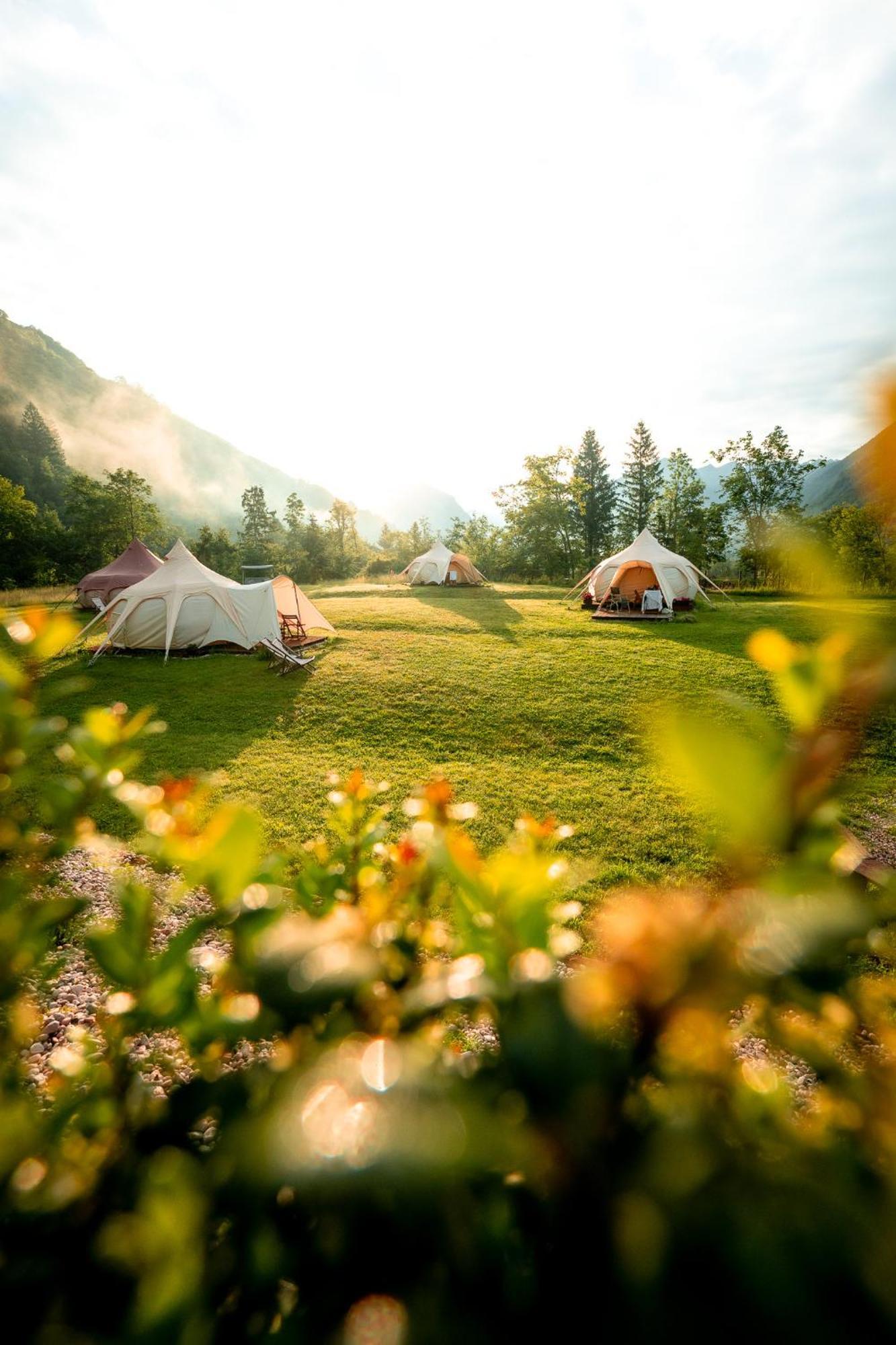 Glamping Gozdna Jasa Hotel Бовец Екстериор снимка