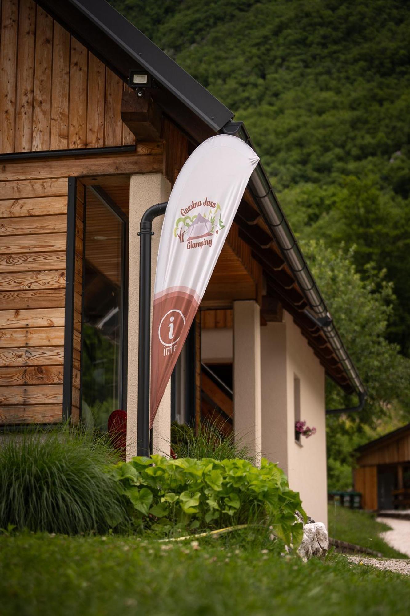 Glamping Gozdna Jasa Hotel Бовец Екстериор снимка